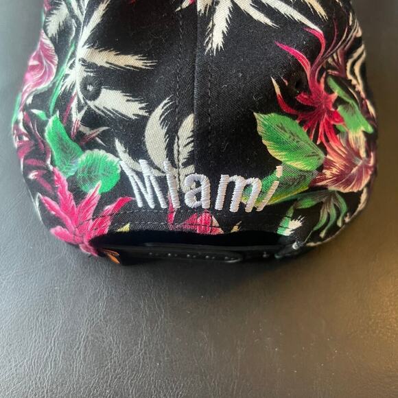 VEZA SUR Brewing Co. Floral Baseball Snapback Hat Cap Winwood Miami FL - Picture 3 of 5